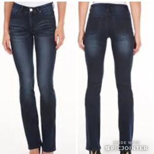 NWT Mid Rise Boot Cut Jeans 6 X 33